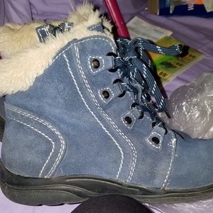 Earth Origins Suede Boots